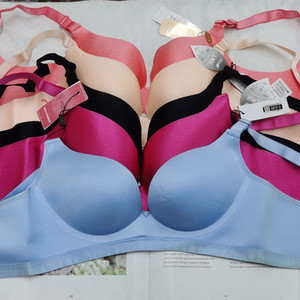 Reggiseno Wireless di Alta Qualità con Motivi Misti, Comodo e Senza Cuciture, per il Morbo del Cancro al Seno - Product Image 3