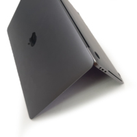Vente en Gros Stock Disponible Ordinateur Portable d'Occasion 13,3 Pouces Processeur i7 16 Go/256 Go pour Apple MacBook Pro 2018