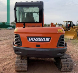 Excavatrice sur chenilles hydraulique Doosan DX55 de 5 tonnes, 95% neuve, avec moteur, pompe, boîte de vitesses et PLC d'origine coréenne, mini-pelle d'occasion à vendre - Product Image 3