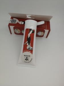 Natürliche B-Queen Brustvergrößerungscreme zum Straffen und Heben 100g für Große Brüste und Üppige Oberweite - Product Image 4