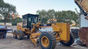 Niveleuse Caterpillar 140H 140G 140K d'occasion en bon état d'origine avec moteur central à vendre - Product Image 4