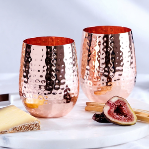 Gobelet à vin élégant en acier inoxydable martelé avec finition cuivrée |   Vaisselle isotherme pour le camping et les mariages, fabriquée en Inde - Product Image 1