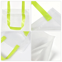 Sacs de marchandises en plastique transparent avec logo personnalisé, poignée souple, sac en plastique pour vêtements