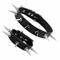 Collier ras du cou en cuir PU punk rock gothique emo avec anneaux en O, clous et rivets, réglable