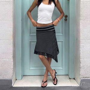 Falda midi vintage de cintura baja con rayas y malla, diseño irregular en el bajo, corte ajustado, elegante y casual. - Product Image 1