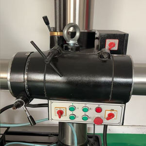 آلة حفر شعاعية صغيرة جديدة متعددة الاستخدامات طراز Z3732 مع تغذية يدوية ودوران محور دوران 360 درجة ومحرك تروس ومضخة ومحمل وصندوق تروس - Product Image 2