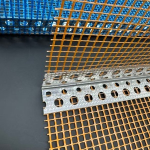 Coins extérieurs renforcés en aluminium perforé avec <span class=keywords><strong>bande</strong></span> de maille en fibre de verre - Product Image 4