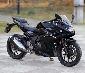 Suzuki GSX250R d'<span class=keywords><strong>occasion</strong></span> - Faible kilométrage, bien entretenu, 250cc bicylindre, équipé d'ABS - Product Image 3