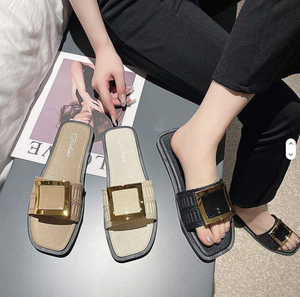 รองเท้าแตะสไตล์เกาหลีสำหรับผู้หญิง แฟชั่นใหม่ เปิดนิ้วเท้า พื้นหนา รองเท้าสั่งทำพิเศษ กันลื่น วัสดุ PVC สวมใส่ง่าย นิยมในหมู่นักเรียน - Product Image 2