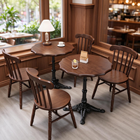 Ensemble table et chaises de café en bois massif nordique, mobilier de restaurant vintage en bois pour café, pâtisserie, salon de thé