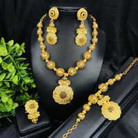 Kalung dan Anting Set Perhiasan Pengantin Mewah Vintage Bertekstur, Berongga, 4 Buah, Lapisan Emas 24K, Paduan Zirkon, Motif Bunga