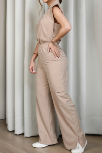 Divise Ospedaliere Eleganti e alla Moda, Set Senza Maniche per Infermiere, Camici da Donna - Product Image 5