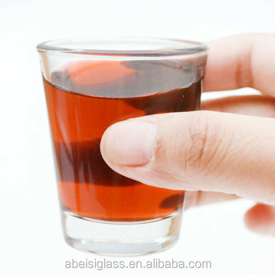 Vidro de atirar transparente para uísque e licor