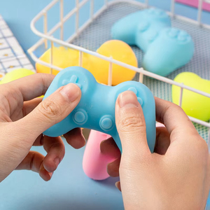 Jouets Squishy en Gros : Manettes de Jeu Extensibles à Rebond Lent, Jouets Anti-Stress, Balles Anti-Stress Mochi Squishies pour Cadeaux - Product Image 2