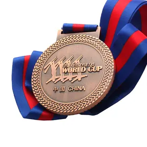 Grosir Buatan Cina Desain Anda Sendiri Medali Olahraga Kosong dan Penghargaan Medali Trofi