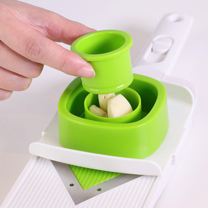 Trancheuse à légumes de table professionnelle personnalisée en PP, réglable, verte, manuelle, pour tomates - Product Image 4