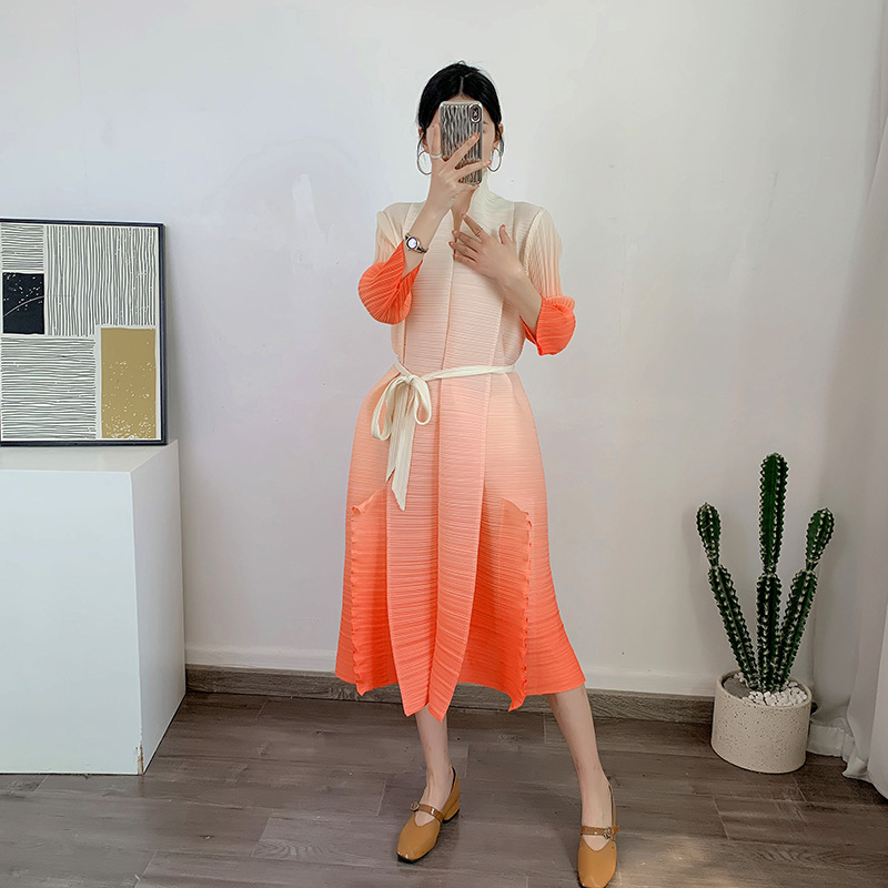 สีส้ม