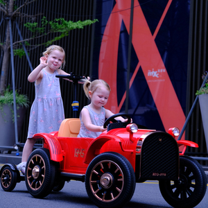 Coche Eléctrico de Juguete de Gran Tamaño para Niños, para que Adultos y Bebés Puedan Sentarse y Conducir - Product Image 5