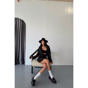 Blouson court en daim noir à 3 manches avec ceinture, style bomber brodé – Tissu satiné, peau de mouton courte teinte pour le printemps, polyester - Product Image 2