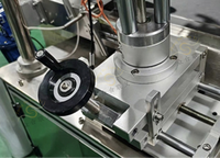 Étiqueteuse automatique à grande vitesse de flacon rond de petit tube de cylindre d'autocollant machine de remplissage d'huile essentielle de 30ml