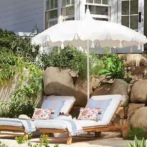 مظلة للشمس خشبية مضادة للماء من قماش الكتان بمقبض خشبي لحديقة حمام السباحة الفناء مظلة للشاطئ مع شرابة