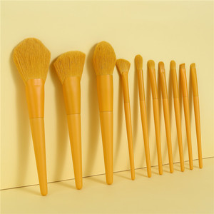 Juego <span class=keywords><strong>de</strong></span> <span class=keywords><strong>brochas</strong></span> <span class=keywords><strong>de</strong></span> maquillaje <span class=keywords><strong>de</strong></span> pato amarillo con logotipo personalizado, 10 piezas, Venta caliente, mayorista <span class=keywords><strong>de</strong></span> pinceles <span class=keywords><strong>de</strong></span> maquillaje - Product Image 1