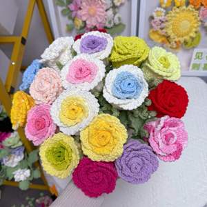 Fleurs faites à la main plantes floquées Bouquet de mariage fleurs artificielles tricotées Crochet Roseller Rose pour les amis de la Saint-Valentin cadeau - Product Image 2