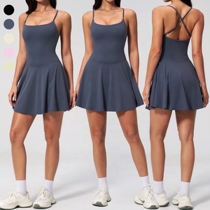 Robe de sport athlétique pour femme à col carré et dos croisé réglable, idéale pour le tennis, le golf, l'entraînement et le pickleball, une pièce - Product Image 3