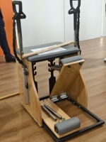 Chaise de Pilates Wunda de haute qualité pour studio et usage personnel avec pédale séparée pour une stabilité accrue