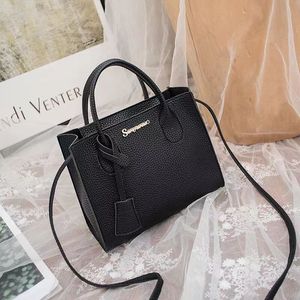Hot Sale <strong>Women</strong> Small <strong>Bag</strong> Cheaper Wholesale Ladies Handbags Fashion <strong>Shoulder</strong> Crossbody <strong>Bags</strong> for <strong>Women</strong> Causal PU Leather Tote <strong>Bag</strong>