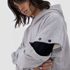 Sudadera con capucha teñida lisa de algodón 100% personalizada para hombre Sudadera con capucha de patrón sólido bordado 420 Gsm - Product Image 3