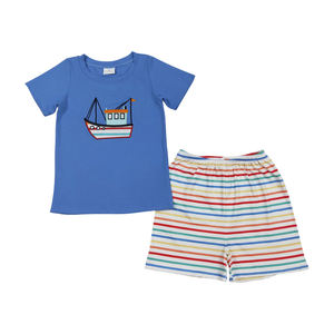 Ensemble de vêtements pour garçons, short en soie de lait à rayures arc-en-ciel, manches courtes, bateau bleu de dessin animé, vêtements pour tout-petits, boutique en gros, haute qualité, tendance - Product Image 3