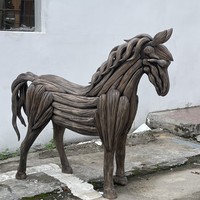 Sculpture de cheval en bois personnalisable pour la décoration intérieure et extérieure de la maison Artisanat de cheval en bois artisanal pour les décorations d'art