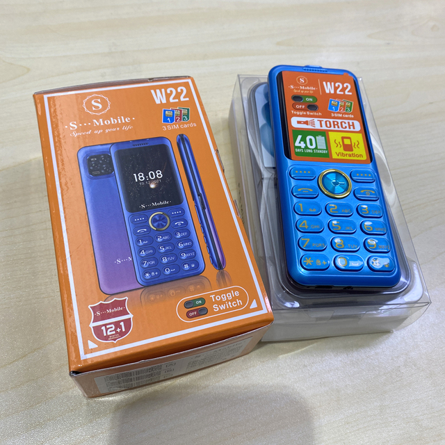Cheap Hot Bar Feature Phone W22 2.2 Inch GSM Keypad Cellphone with Flashlight 3 SIM Multi-language New Phone