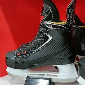 Patins à glace de compétition Vik-Max 2026 en gros pour le hockey, semelle intérieure en PVC pour les sports d'hiver - Product Image 6