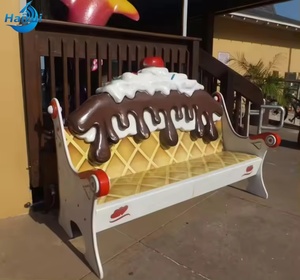 Decorazione Natalizia da Esterno, Sedia e Tavolo in Fibra di Vetro a Forma di Gelato per Esposizione in Negozio, Statua Decorativa - Product Image 6