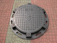 Chine fonderie personnalisé de haute qualité carré circulaire fonte ductile moulage au sable couverture de trou d'homme antivol couverture de trou d'homme en fonte végétale