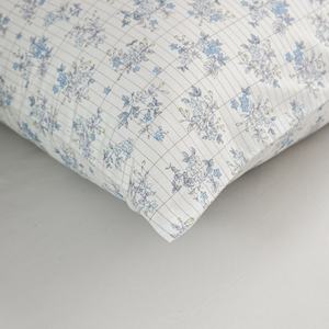 Taie d'oreiller rectangulaire de haute qualité en fibre d'argent, brodée, motif nature vintage, en coton biologique et soie pour un sommeil sain - Product Image 4