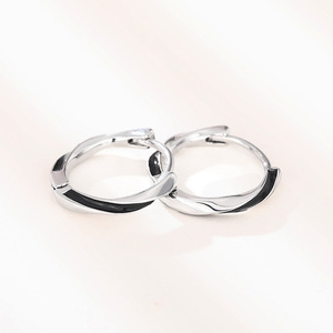 Orecchini a Cerchio Geometrici da Donna in Smalto, Gioielli Chic Minimalisti alla Moda, Regalo per Uso Quotidiano - Product Image 6