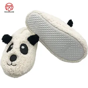 OEM Hot Sell House Indoor Guest Animal Shaped Cotton Fabric Slippers For Women Unisex Fuzzy Animal Bear Slippers