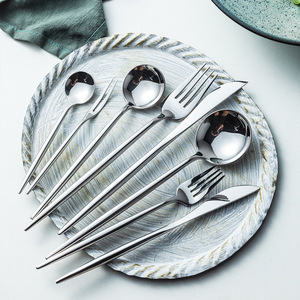 Service de Couverts de Luxe en Acier Inoxydable 18/10 du Portugal pour Mariages – Cuillères, Fourchettes, Couteaux – Idéal pour Cadeaux et Événements - Product Image 3