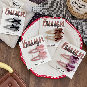 Noeud en velours doux de style coréen en forme de cœur, pince à cheveux <span class=keywords><strong>fine</strong></span> et scintillante pour enfants, pince à cheveux mignonne pour petite fille à la plage - Product Image 2