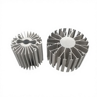 Dissipateur thermique rond personnalisé en aluminium anodisé rouge, or et noir, usinage CNC de précision avec découpe et soudure pour le refroidissement des LED électroniques