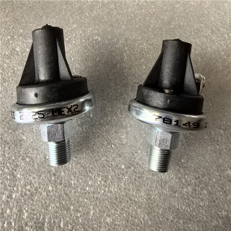 BELAZ 75581 Original QST30 Temperature Switch 3628750 Construction Machinery Parts Mining Truck Sensor