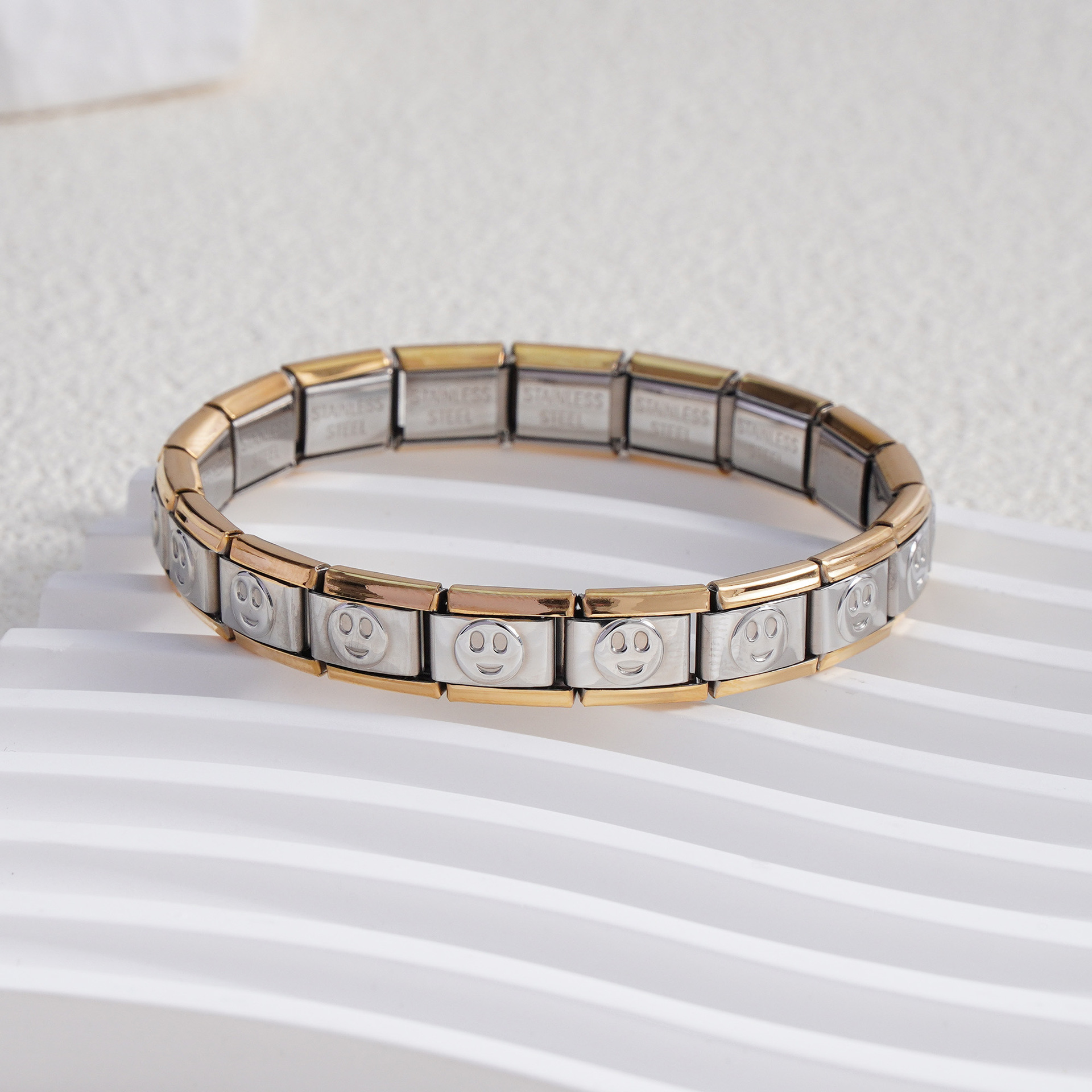 Correa de reloj con carita sonriente (borde dorado) BD-260