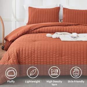 Juego de Edredón Seersucker Queen (90x90 Pulgadas), 3 Piezas - Edredón Ligero de Tela Lavada 100% Suave con 2 Fundas de Almohada - Product Image 2