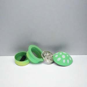 Nouveau produit 2024, moulin à herbes en zinc Bob de 68 mm, 4 pièces, moulin à tabac portable, moulin à tabac en forme de champignon givré - Product Image 3