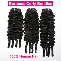 Extensions de cheveux humains indiens naturels bruts - Cheveux bouclés et ondulés soyeux et rebondissants, tissage à la machine, double trame, toutes les couleurs