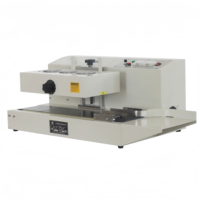 Machine de scellage automatique électromagnétique LGYF 2000AX pour bouteilles en plastique de boissons et de boissons énergisantes