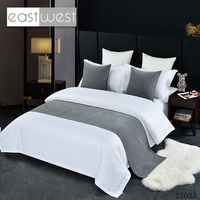 EAST WEST Luxury Hotel Direct Type Stripe Draps de lit Lit Chambre d'hôtel Utilisation Jeter Western Solid Color Polyester Bed Runner